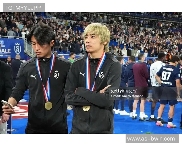 时隔73天重返赛场伊东纯也三分钟内切破门展现实力