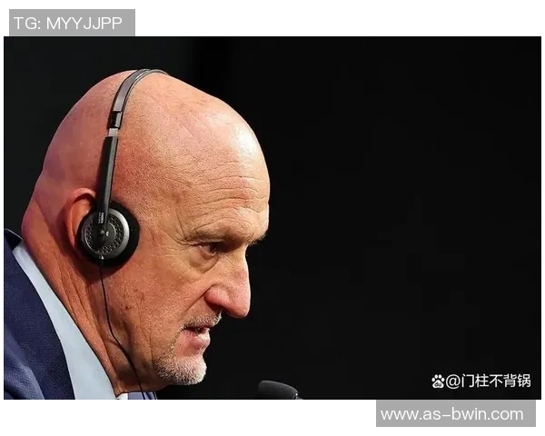 匈牙利队长索博赛后沉默无言感慨足球的不公与梦碎之痛